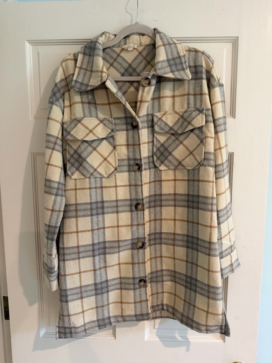 Hem & Thread Jackets & Blazers - Hem and Thread Plaid Button-Up M Shacket Jacket in Cream and Gray